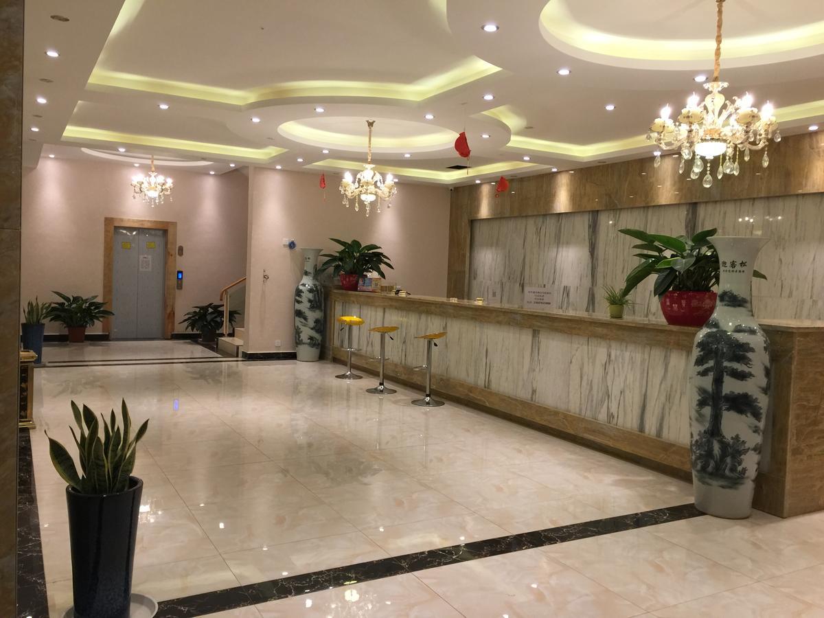 Bai Nian Sheng Shi Hotel Kunming Exterior photo